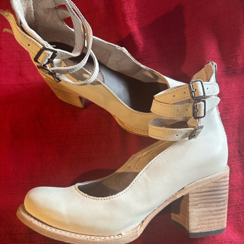 Cream Chunky Heel Mary Jane Pumps